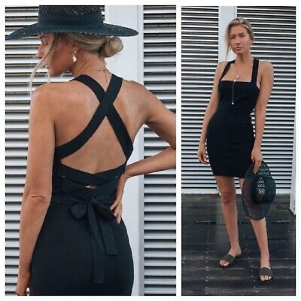 NWT Ribbed Black Tie Back Halter Dress